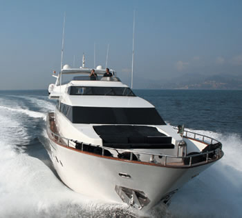 M/Y FALCON 30 100 feet motor yacht charter Greece