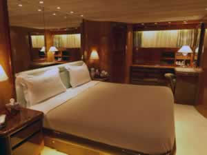 M/Y MY WAY Admiral 96 feet luxury crewed motor yacht charter Greece