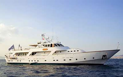 RAGAZZA CRN 115 feet luxury crewed motor yacht charter Greece