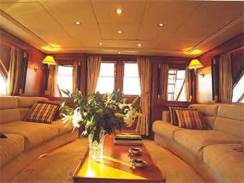 RAGAZZA CRN 115 feet luxury crewed motor yacht charter Greece