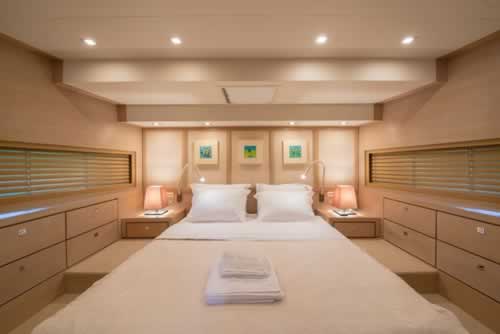 SUN ANEMOS Guy Couach 2800 Open motor yacht charter Greece