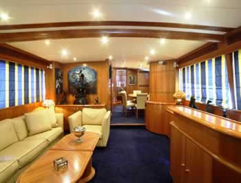 M/Y YIALOUSA GUY COUACH 92 feet luxury crewed motor yacht charter Greece