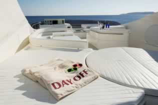 DAY OFF Ferretti 89 motor yacht charter Greece