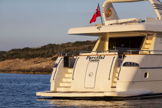 Motor yacht PARCIFAL Canados 86 feet yacht charter Greece