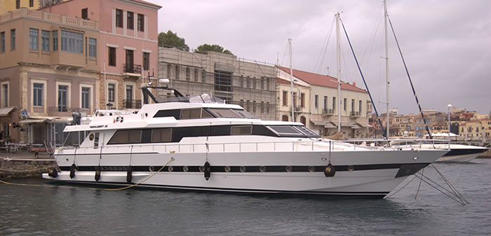 Charter PRINCESS 85 feet Versilcraft motor yacht in Chania Crete Island Greece