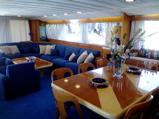 Charter PRINCESS 85 feet Versilcraft motor yacht in Chania Crete Island Greece