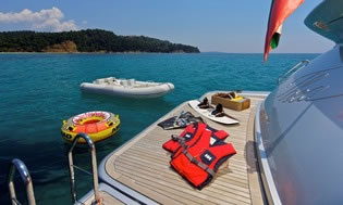 Motor yacht charter Greece THEA MALTA Azimut 86