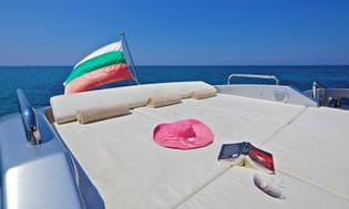 Motor yacht charter Greece THEA MALTA Azimut 86