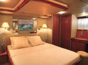 M/Y SERENE Ferretti 65 Luxury Crewed Motor Yacht Charter Greece