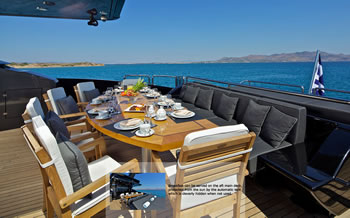 Motor Yacht O'Pati charter Greece 