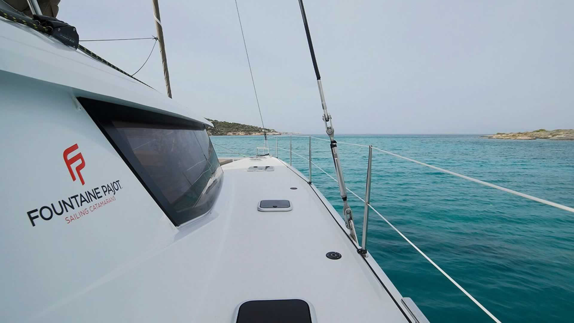 Catamaran charter Greece NEW HORIZONS II FOUNTAINE PAJOT 52