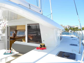 IPANEMA Catamaran Lagoon 400S2 charter Greece 